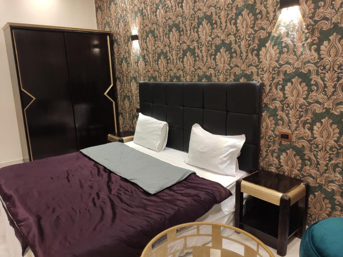 Hotel Richmond Down Town *