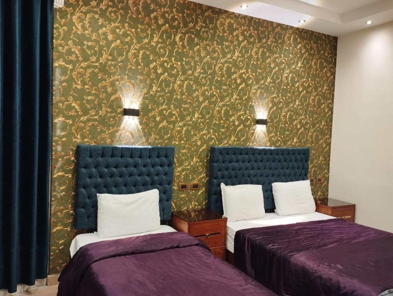 Richmond Down Town Hotel *